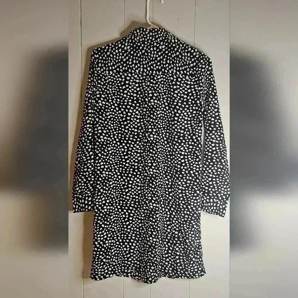 Old Navy Shirt Dress Henley Quarter Button Front A-Line Dress White Hearts, XS - Picture 8 of 9